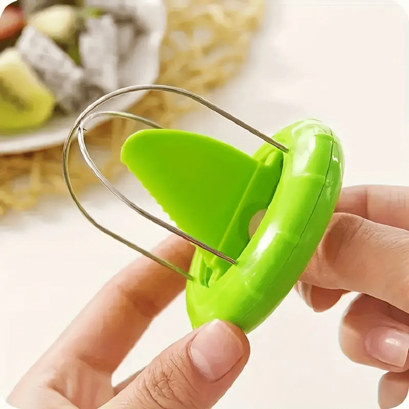1-piece easy-to-use kiwi slice - Kitchen Gadgets That Are Useful ulasan dan harga